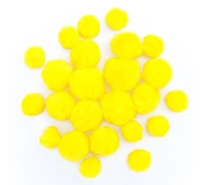 Pompony akrylowe MIX żółte 24szt