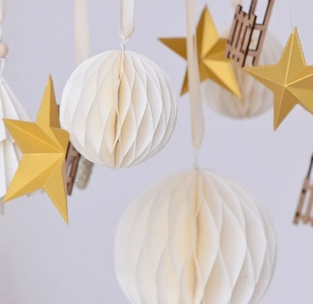 Dekoracja z papieru kula zawieszka 8 cm