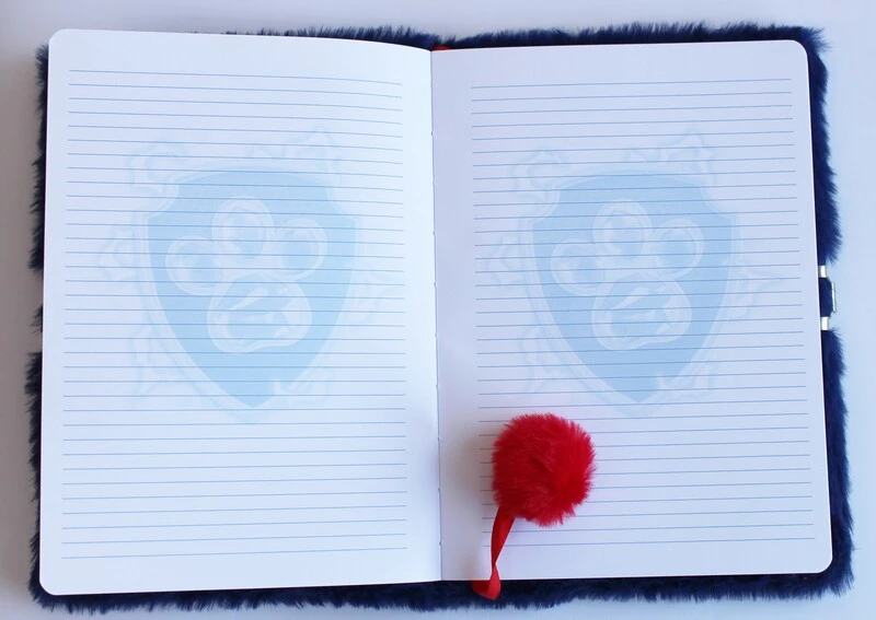 Pamiętnik pluszowy włochacz z pomponem A5 96k Psi Patrol granatowy