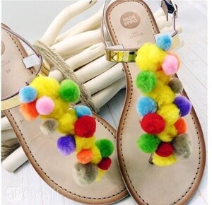 Pompony akrylowe MIX niebieskie 24szt