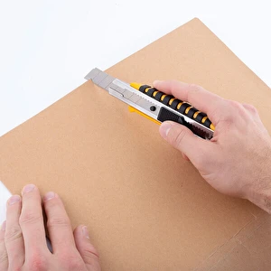 Nóż Cutter 2048 18mm gumowany