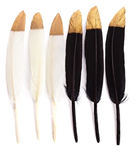 Piórka dekoracyjne czarne i ecru 13-15 cm 6 szt