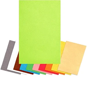 Filc dekoracyjny 1 szt A4 j.zielony