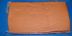 Glina samoutwardzalna MONA 500g ceglasta