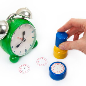 Stempel do nauki godzin na zegarze Kidea