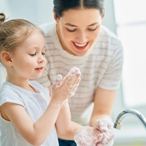 Mydło w płynie IH FRAGANTE POMEGRANATE 5L