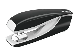 Zszywacz biurowy do 30 kartek LEITZ 5502 Czarny