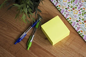 Karteczki samoprzylepne 76x76 400 szt Żółte